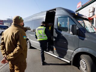 ТЦК и полиция проверяют маршрутку