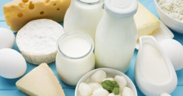 Молочна продукція в супермаркеті