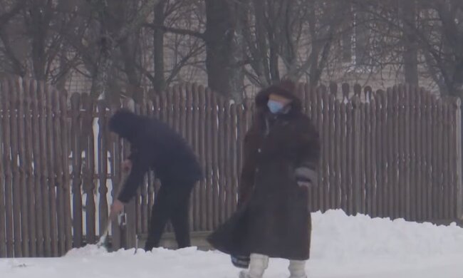 Снегопад в Украине, кадр из видео