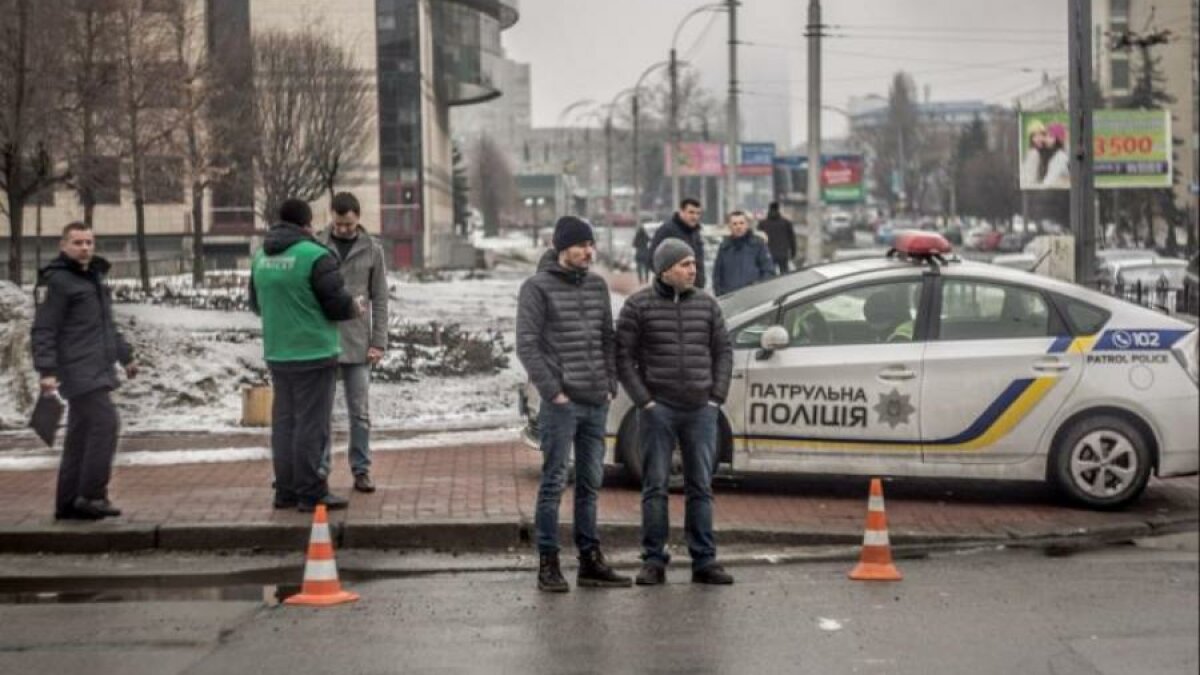 В Тернополе авто катком проехалось по мужчине: видео - ЗНАЙ ЮА