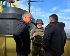 Пропагандист Соловьев в Мариуполе, facebook.com/StratcomCentreUA