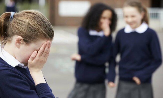 Не дай сломать жизнь ребенку: в Украине стартовала неделя против булинга, как приобщиться