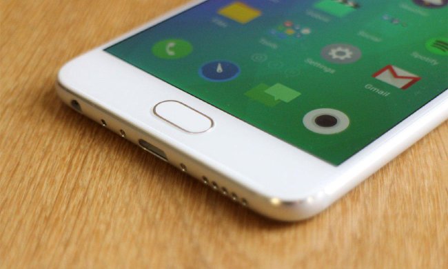 Meizu покажет первый в мире смартфон без дырок