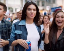 Pepsi вибачилась за провокаційну рекламу з Кендалл Дженнер