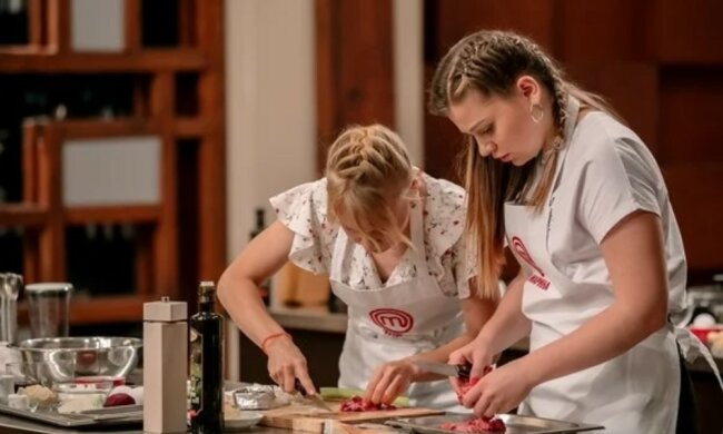 Кулінари-аматори "МастерШеф" годували Тіну Кароль, хто не зміг вразити артистку вишуканим смаком і поїхав додому