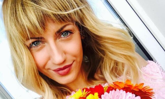 Все заради хайпу: Нікітюк вистрибнула з машини на ходу
