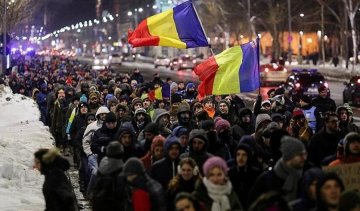 Румынский "Майдан" добился наказания для воров от власти