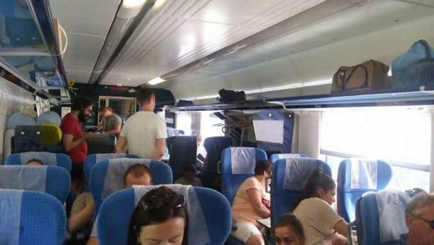 "Укрзализныця" решила заморозить пасажиров, украинцы бьют тревогу: "Это сценарий для фильма ужасов"