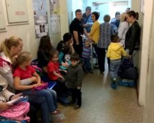 Сотні малюків у небезпеці: хвора на туберкульоз лікар оглядала дітей