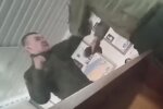 Командир избил срочника. Фото кадр из "Youtube"
