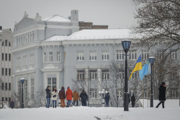 Перехід на зимовий час: українцям розповіли, коли, як і навіщо