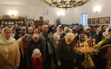 Без слів: львівський священик провів унікальне богослужіння