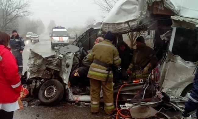 На Дніпропетровщині троє загинули під час ДТП