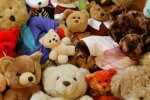 Одеські молодята на весіллі зібрали іграшки для дитячих садків