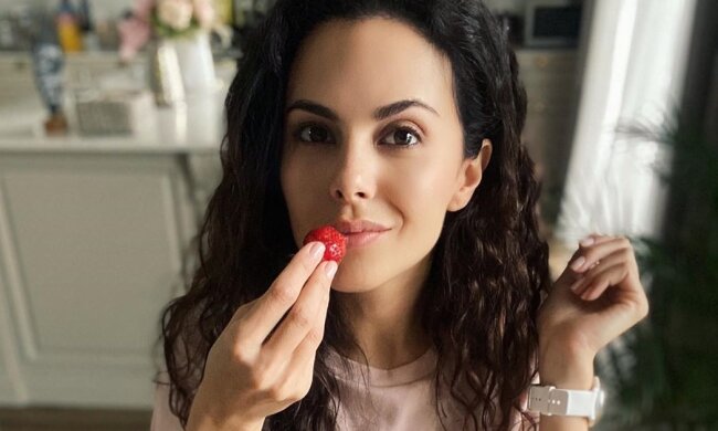 Настя Каменских, фото - Instagram