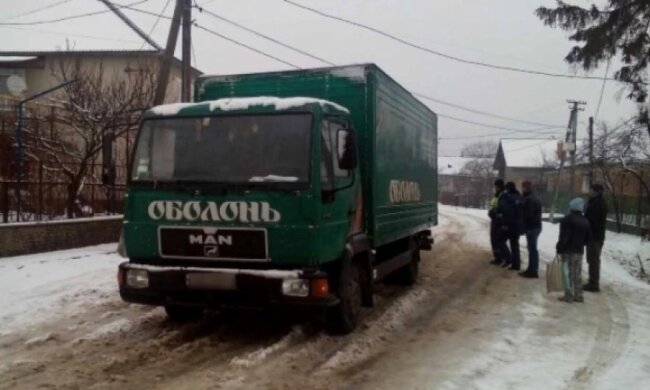 Грузовик снес пешехода на Закарпатье