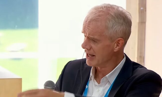 Ведущий телекомпании BBC Стивен Сакур Источник: https://censor.net