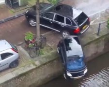 Youtube підкорив ролик, де Porsche втопив припаркований Smart