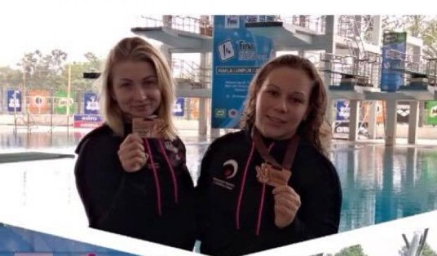 Українські стрибуни у воду везуть шість медалей з Гран-прі у Малайзії