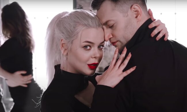 Алина Гросу, скриншот YouTube