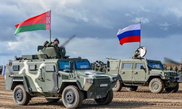 Білоруські та російські військові, фото з вільних джерел
