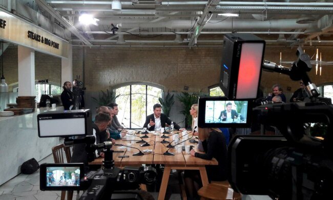 Зеленский объяснил, что будет с Донбассом в случае "плана Б": "Мы должны обеспечить..."