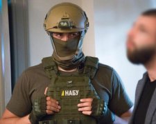 Договірняк та оригінал: в НАБУ придумали схему для Онищенко
