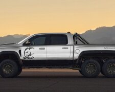 Hennessey’s Mammoth 6×6, carscoops