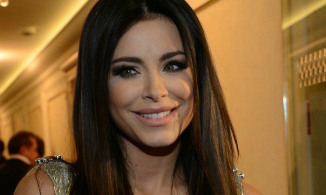 Фанати просять Лорак піти зі сцени: така втомлена, хоче плакати