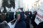 Офис Зеленского в Киеве окружила нервная толпа, выдвинуты требования, - фото и видео