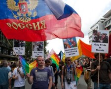 Головна Червона шапочка РФ обурилася "голим членам"
