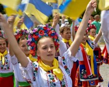 Тарута: політики перетворили державну мову на рекламну кампанію