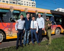Коли Зеленський був ще маленьким Вовочкою: лідер першого туру виборів зворушив сімейними фото