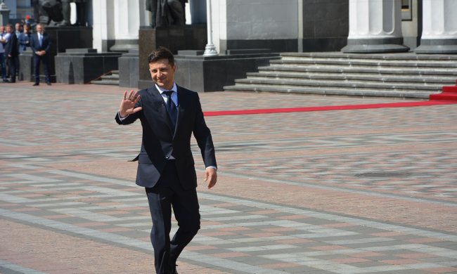 Зеленський - президент: Кличко на велосипеді, соратник Порошенка в лікарні, а зірки гуляють