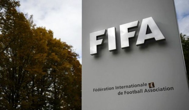 Платини и еще шестерых кандидатов утвердили на президентские выборы ФИФА
