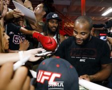 UFC 214: Лучшие фотографии открытой тренировки