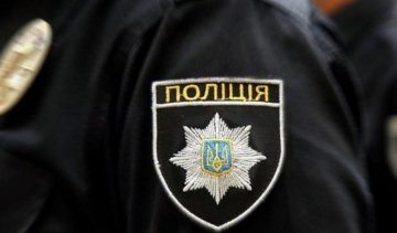 Старі методи нової поліції: копи по-звірячому побили чоловіка