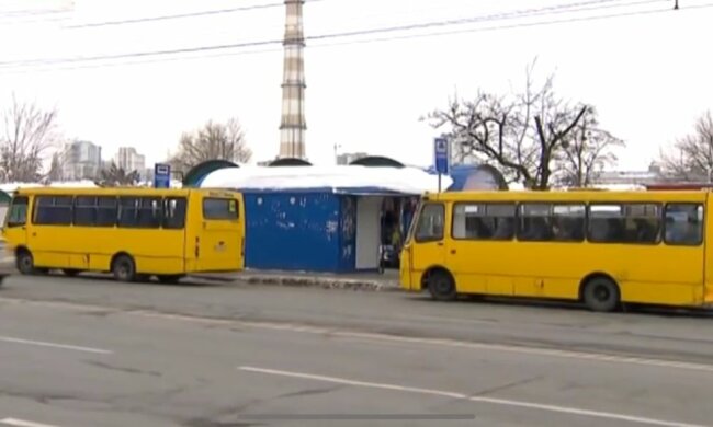 В Киеве маршрутчик-псих вышвырнул женщину за борт -не понравились копейки