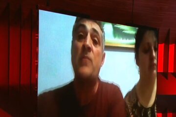 Скріншот з відео, сім'я постраждалих