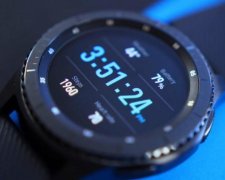 Сотрудники Samsung случайно "засветили" новый девайс