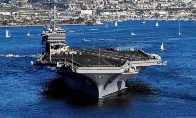 Моряки зняли пародійний трейлер Star Wars на авіаносці (відео)