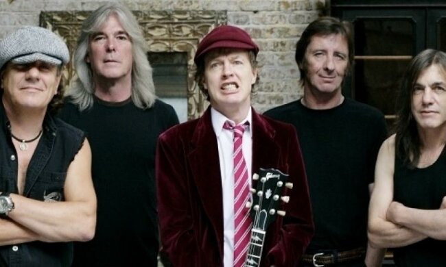 Легендарные AC/DC репетируют с новым вокалистом