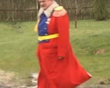 Лінія Сталіна: реакція на Лукашенка в костюмі Діда Мороза (відео)