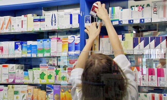МОЗ запанікувало через дефіцит соцліків в аптеках