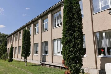 Відновити тепло після 20 років: як "Вітряні парки України" допомогли школі на Закарпатті