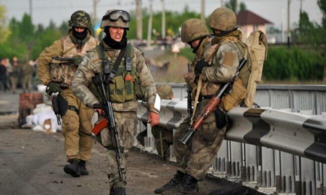 Воїни на передовій отримали подачку до свята