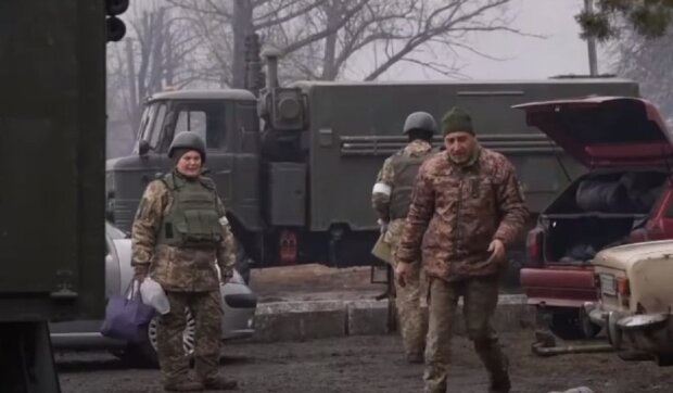Военные РФ проникли в зону ЧАЭС с Беларуси: Зеленский заявил, что это война всей Европе