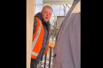 Работник "Укрзализныци", скриншот: Facebook