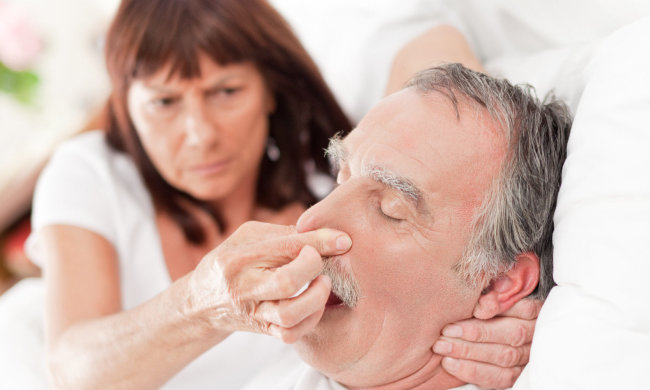 Вчені знайшли простий спосіб позбутися шкідливого хропіння