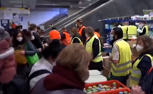 Беженцы в Польше. Фото: Youtube